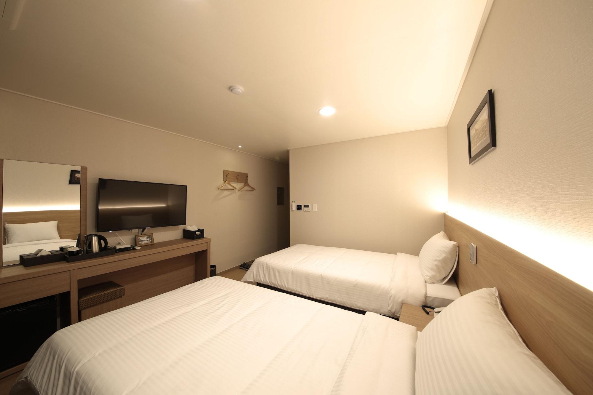 Harbor Hotel Jeju Exterior photo