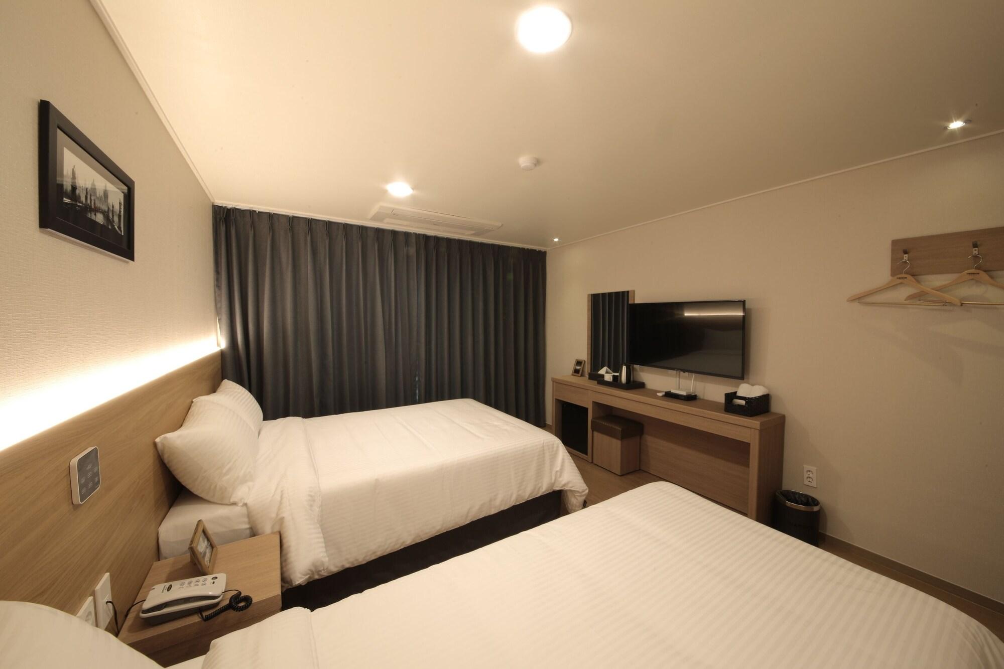 Harbor Hotel Jeju Exterior photo