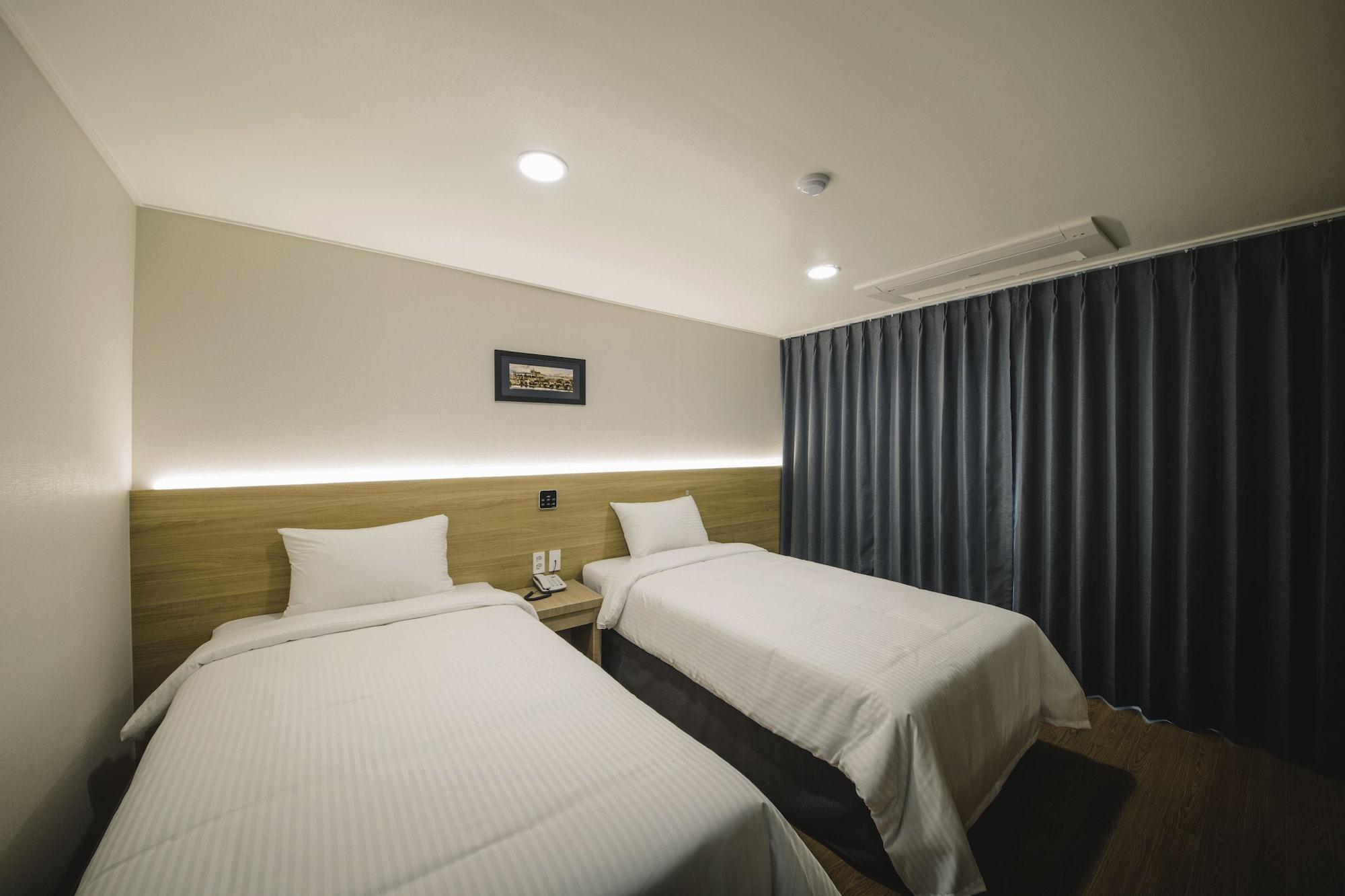 Harbor Hotel Jeju Exterior photo