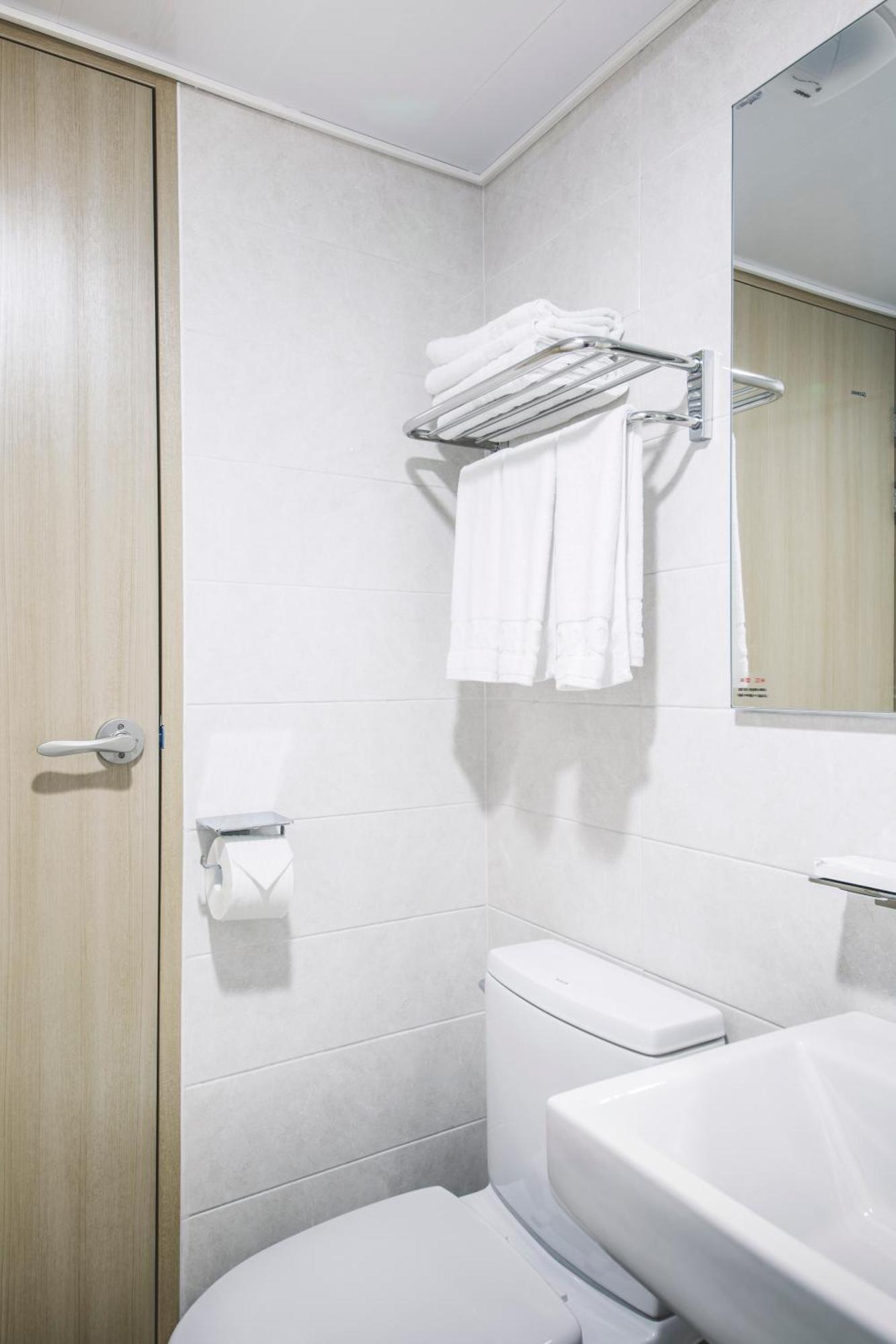 Harbor Hotel Jeju Room photo