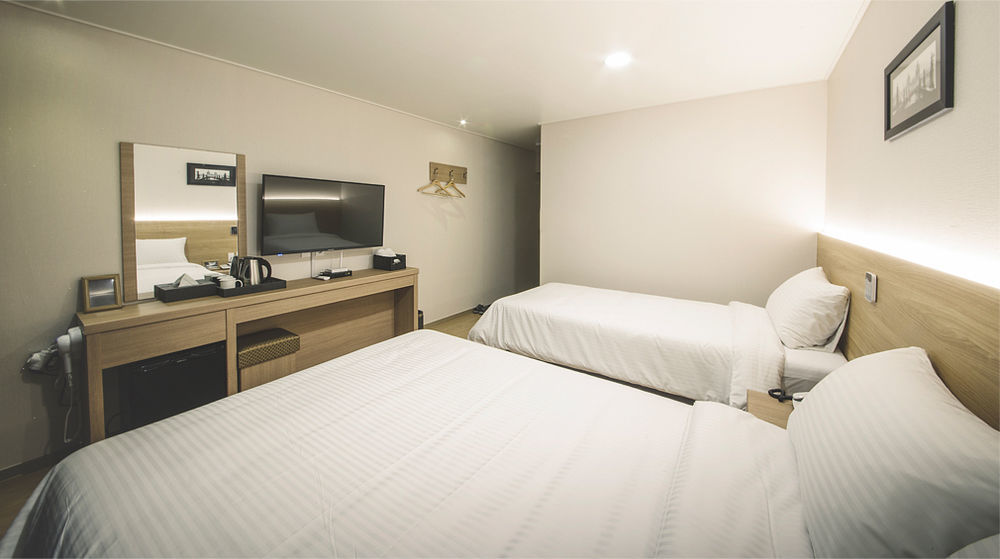 Harbor Hotel Jeju Exterior photo