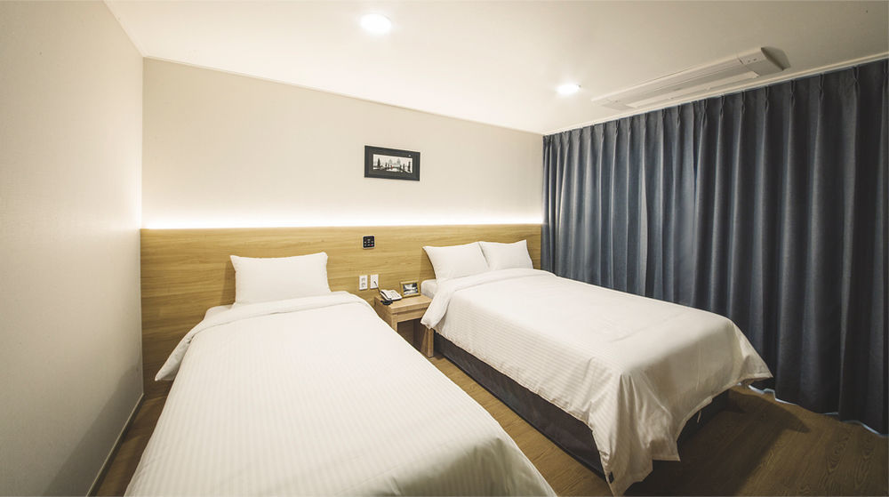 Harbor Hotel Jeju Exterior photo